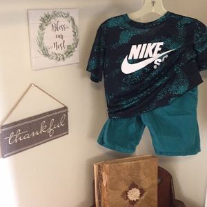 Nike / Abercrombie 2 piece outfit